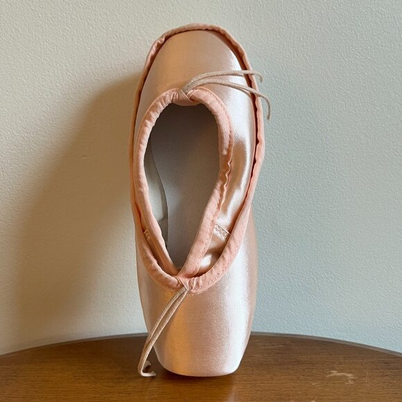 BRAND NEW - Suffolk Solo Prequel Pointe Shoes - Standard 4 XXXN - Pink - Picture 2 of 11